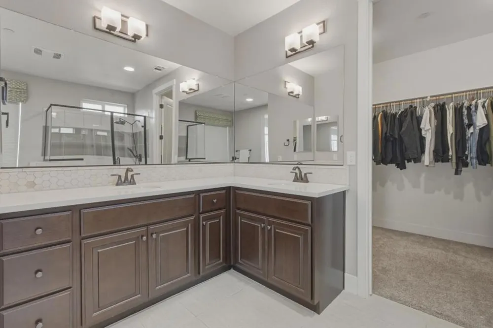 1227 Buena Vista Road Hollister, CA 95023