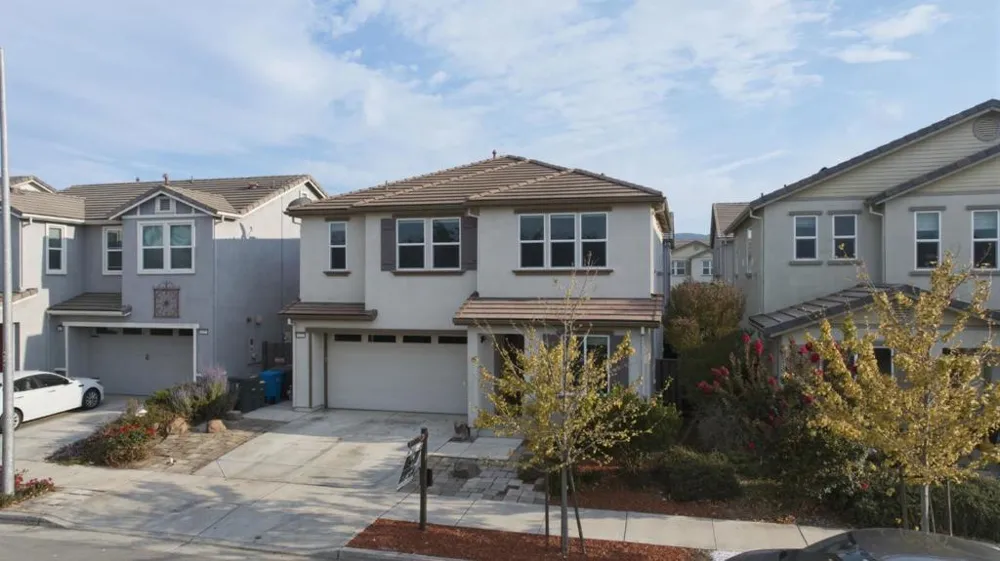 1227 Buena Vista Road Hollister, CA 95023