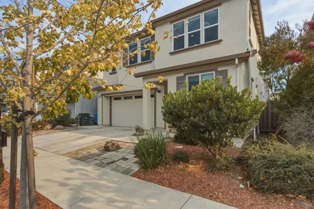1227 Buena Vista Road Hollister, CA 95023