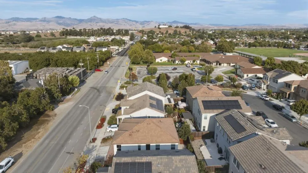 1227 Buena Vista Road Hollister, CA 95023