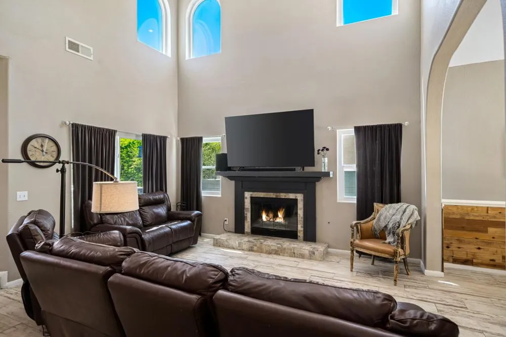 41945 Maryn Court Palm Desert, CA 92211