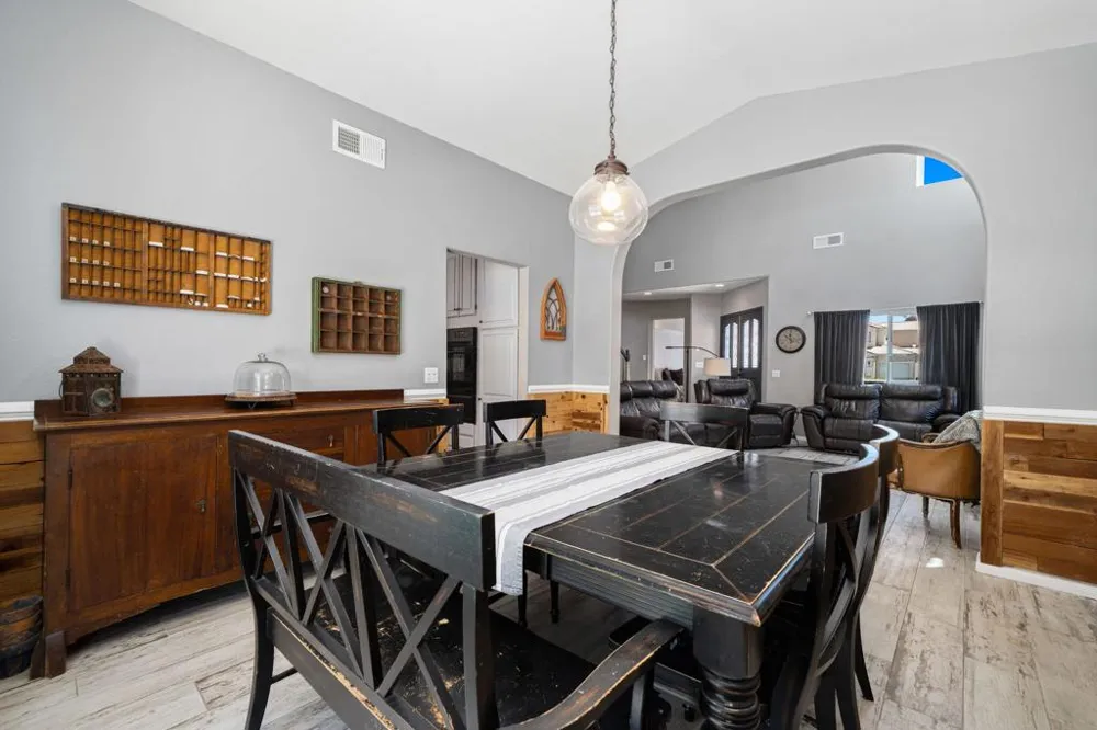41945 Maryn Court Palm Desert, CA 92211