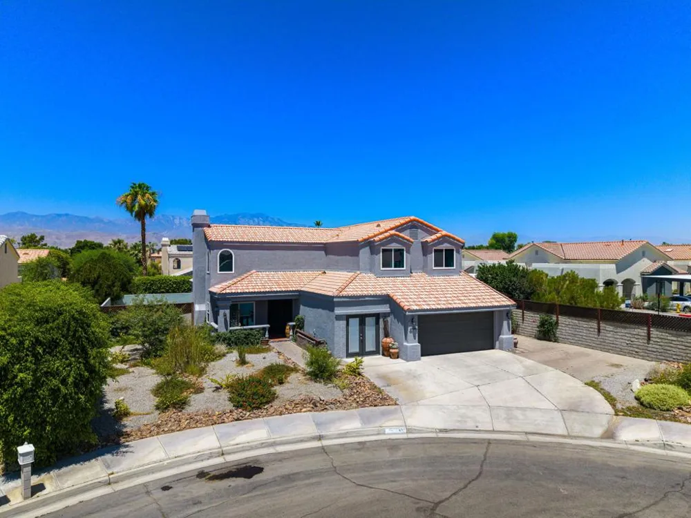 41945 Maryn Court Palm Desert, CA 92211