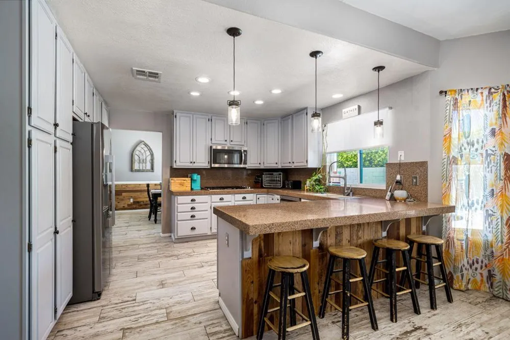41945 Maryn Court Palm Desert, CA 92211