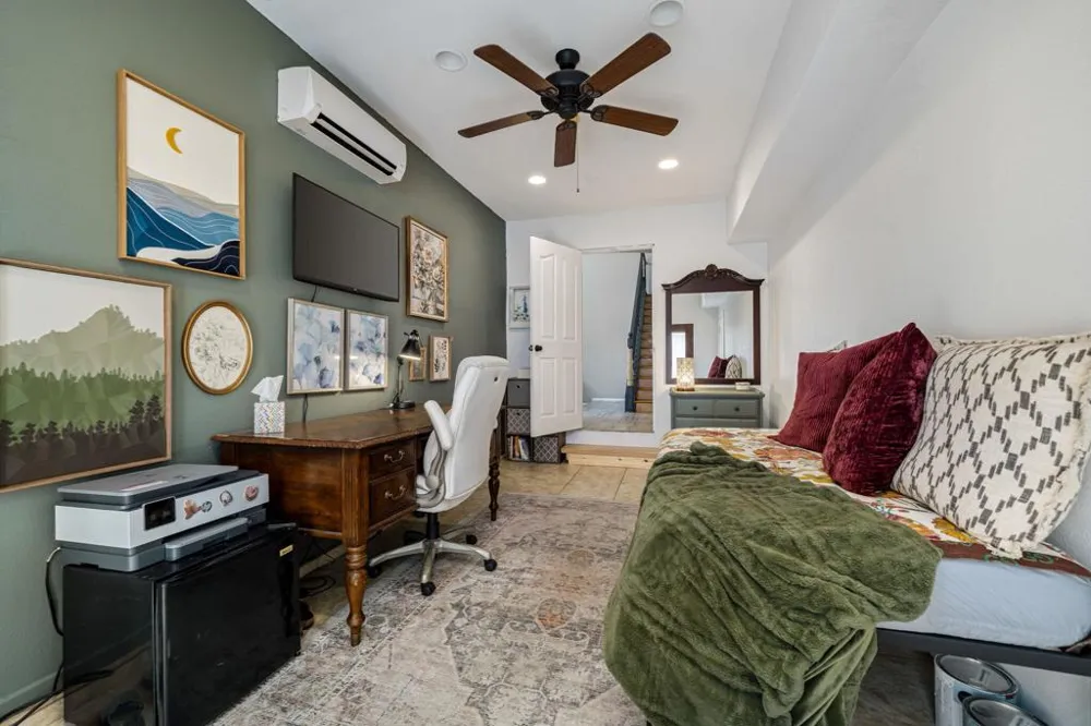 41945 Maryn Court Palm Desert, CA 92211