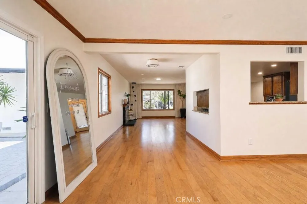 2021 Kristi Santa Ana, CA 92701