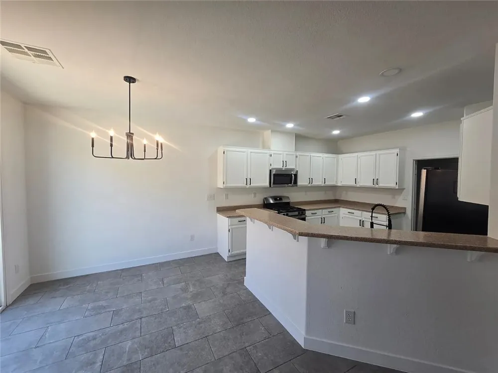 6158 Calm Breeze Avenue #103 Las Vegas, NV 89108