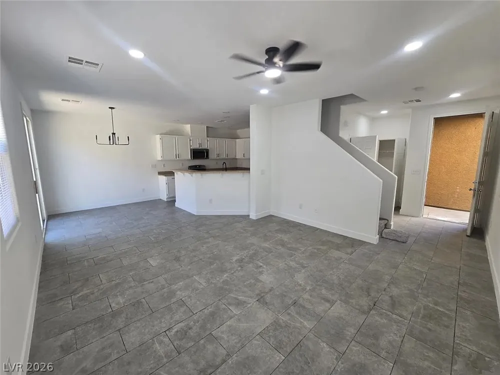 6158 Calm Breeze Avenue #103 Las Vegas, NV 89108
