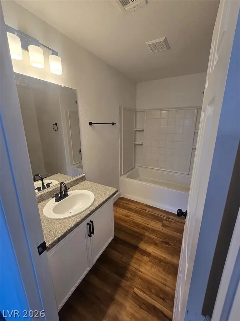 6158 Calm Breeze Avenue #103 Las Vegas, NV 89108