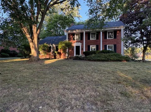 5620 Old Carriage Lane