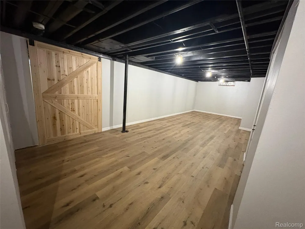 5620 Old Carriage Lane West Bloomfield Charter Township, MI 48322