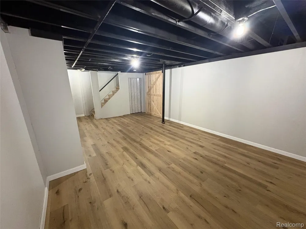 5620 Old Carriage Lane West Bloomfield Charter Township, MI 48322