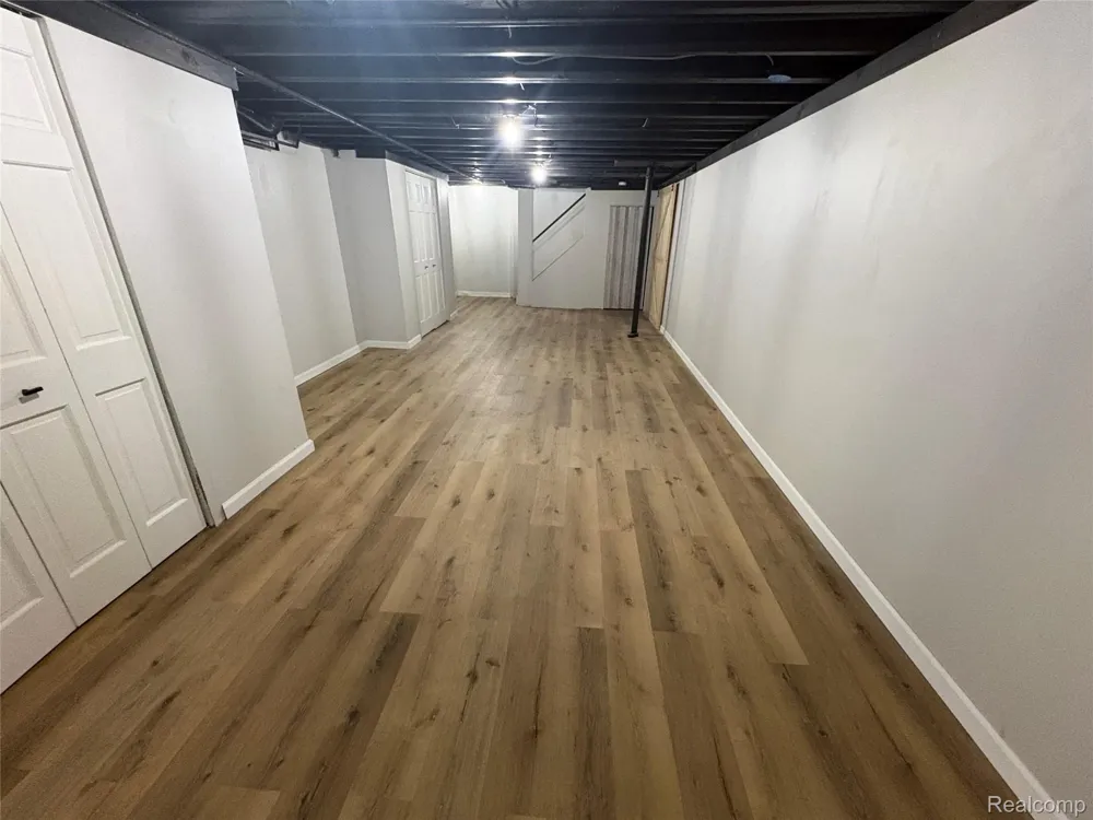 5620 Old Carriage Lane West Bloomfield Charter Township, MI 48322