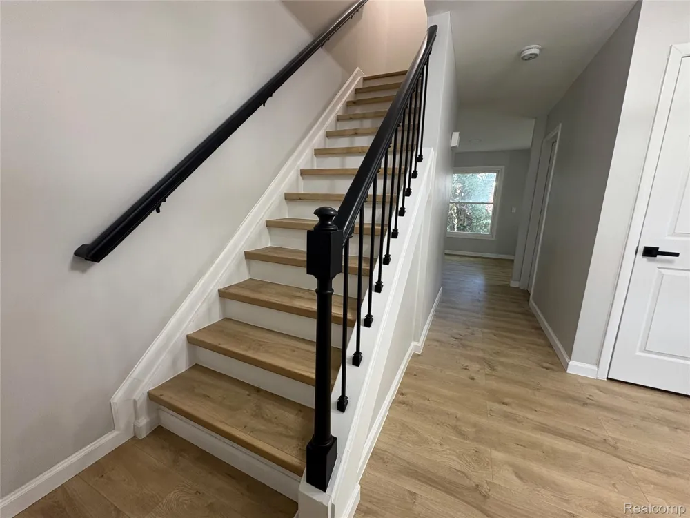 5620 Old Carriage Lane West Bloomfield Charter Township, MI 48322