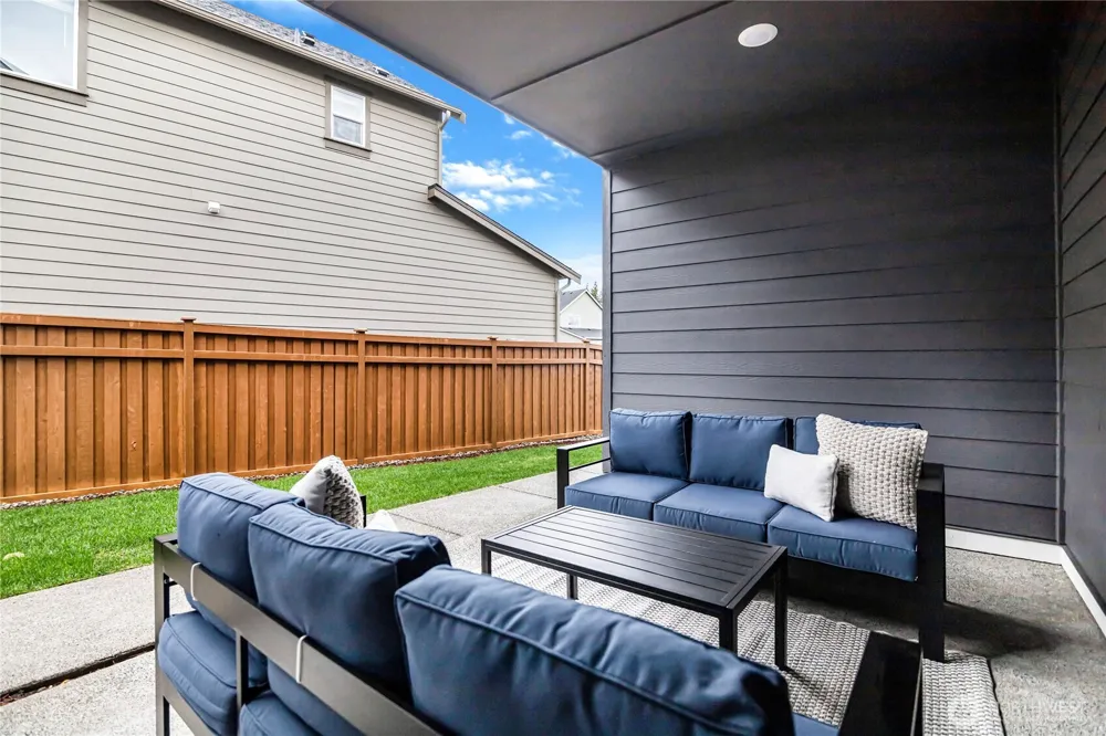 14022 179th Street E Puyallup, WA 98374