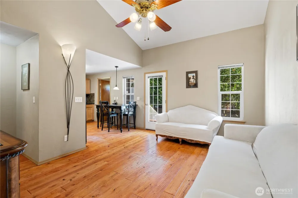 1334 Center Street Shelton, WA 98584