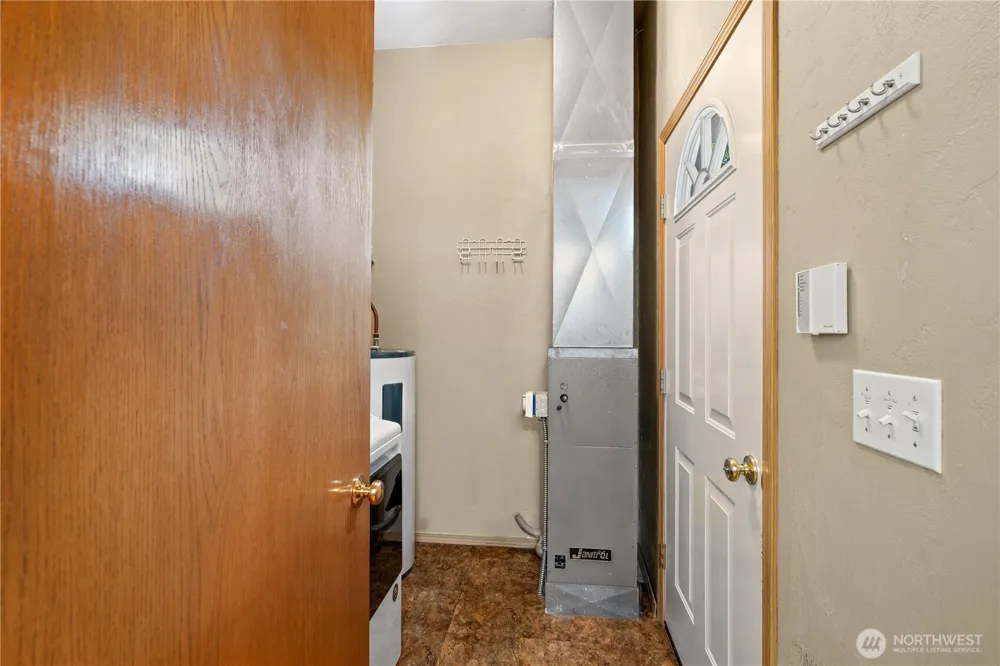 1334 Center Street Shelton, WA 98584