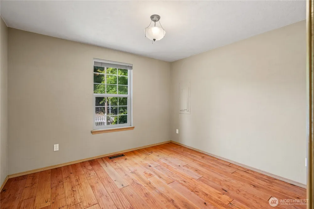 1334 Center Street Shelton, WA 98584