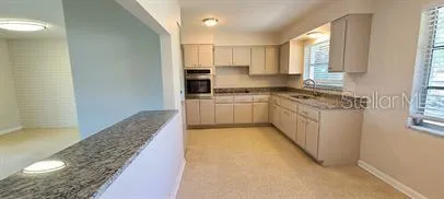 1512 PICARDY CIRCLE Clearwater, FL 33755