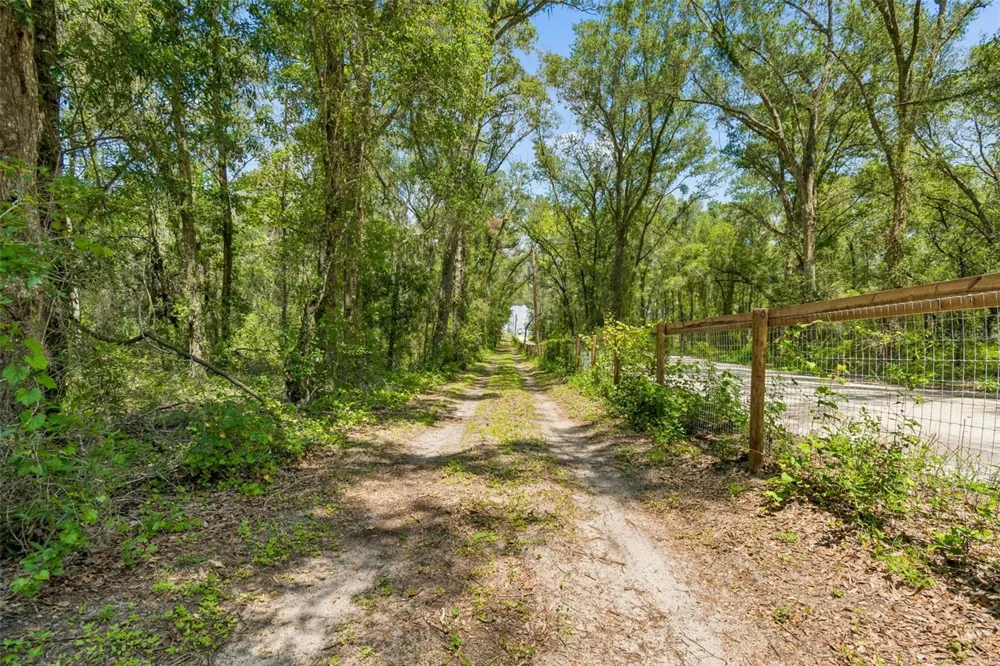 21835 VALHALLA WAY Dade City, FL 33523