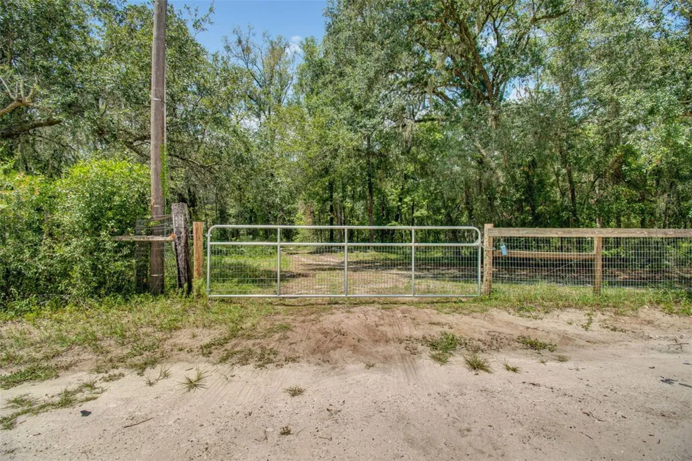 21835 VALHALLA WAY Dade City, FL 33523