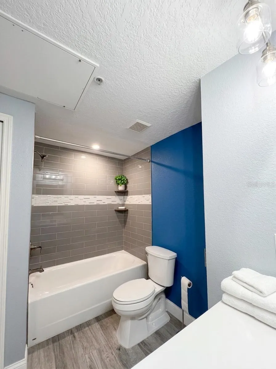 1810 E PALM AVENUE #5208 Tampa, FL 33605
