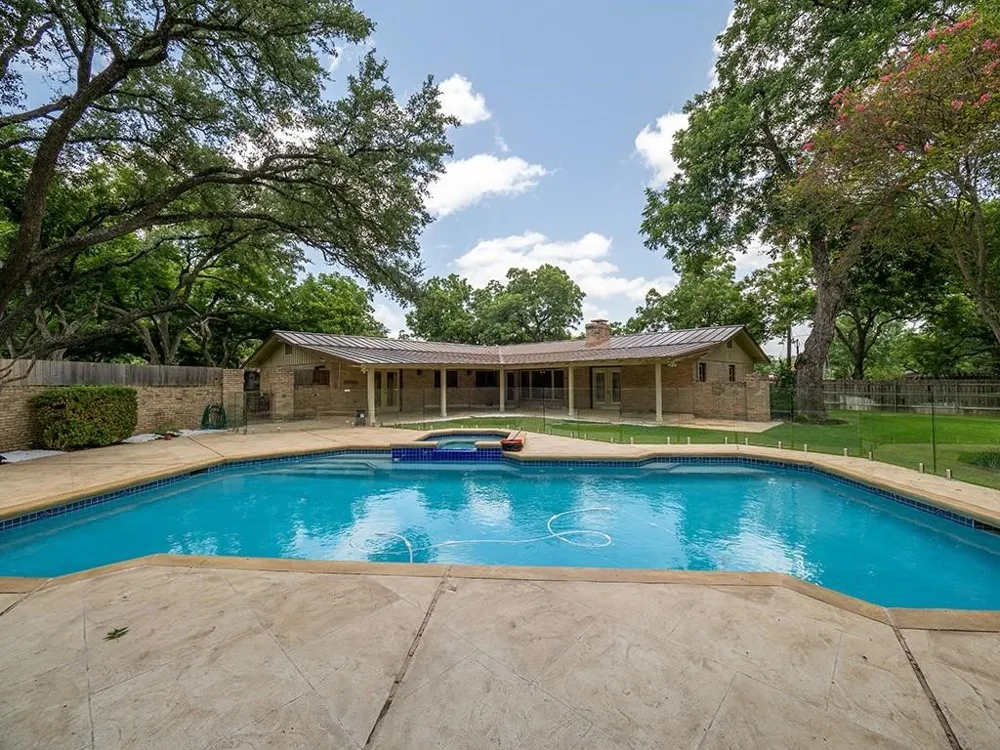 11905 Mustang Chase Drive Austin, TX 78727