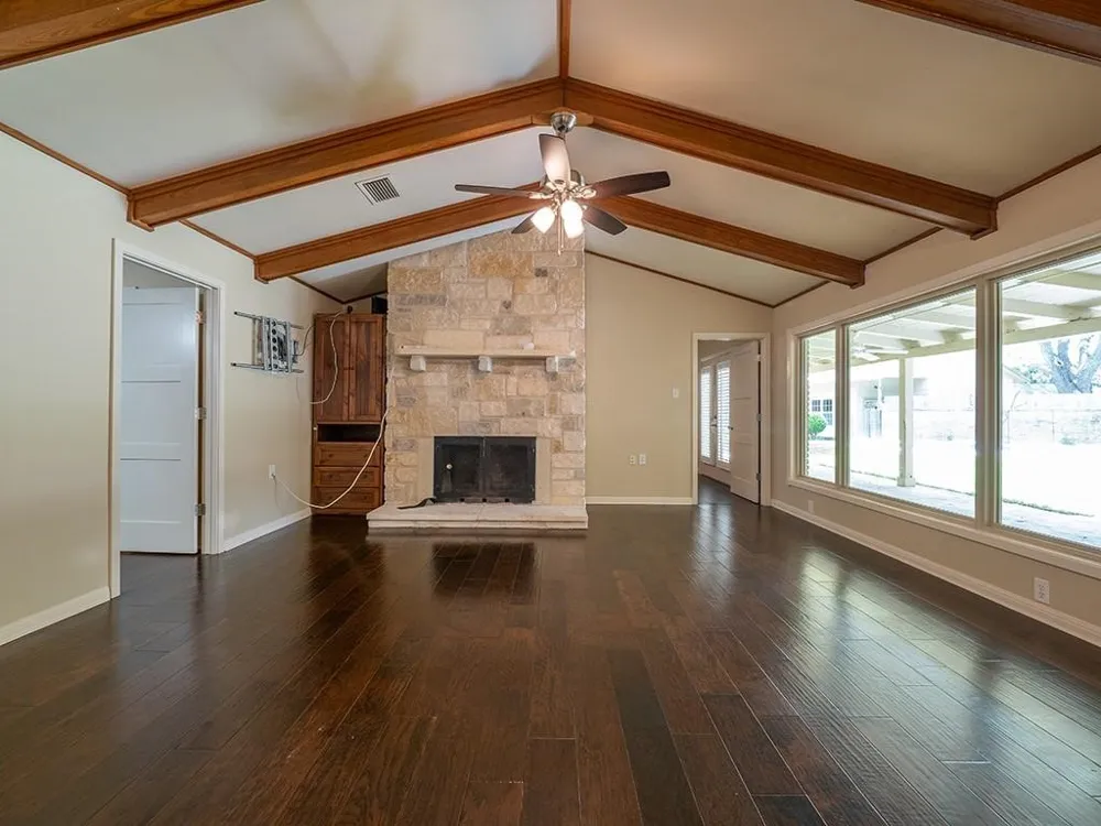 11905 Mustang Chase Drive Austin, TX 78727