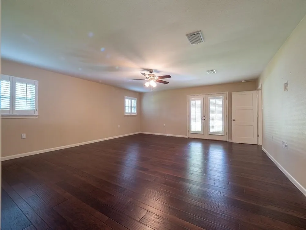 11905 Mustang Chase Drive Austin, TX 78727
