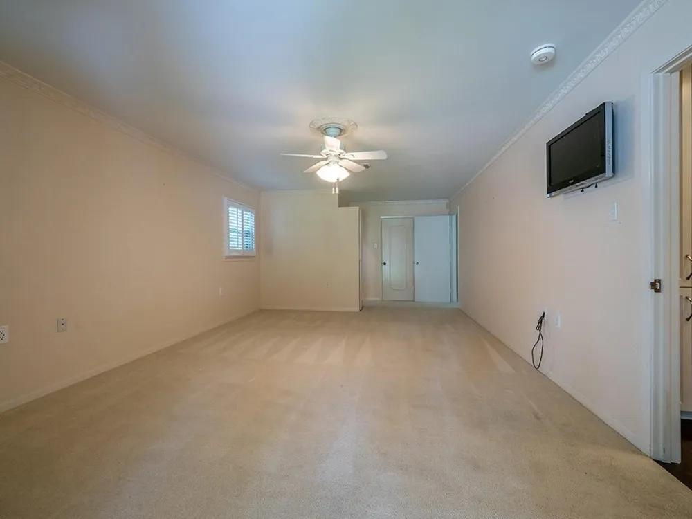 11905 Mustang Chase Drive Austin, TX 78727