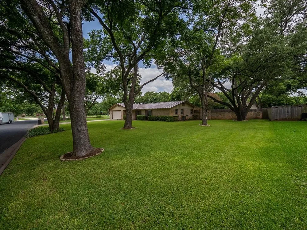 11905 Mustang Chase Drive Austin, TX 78727