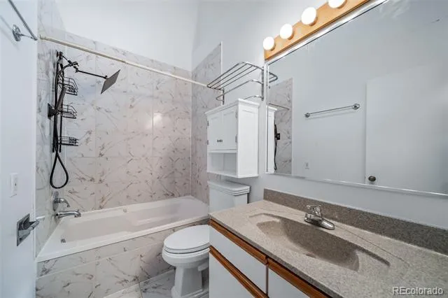 1490 S Filbert Way Denver, CO 80222
