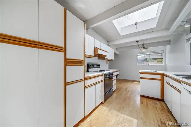 1490 S Filbert Way Denver, CO 80222