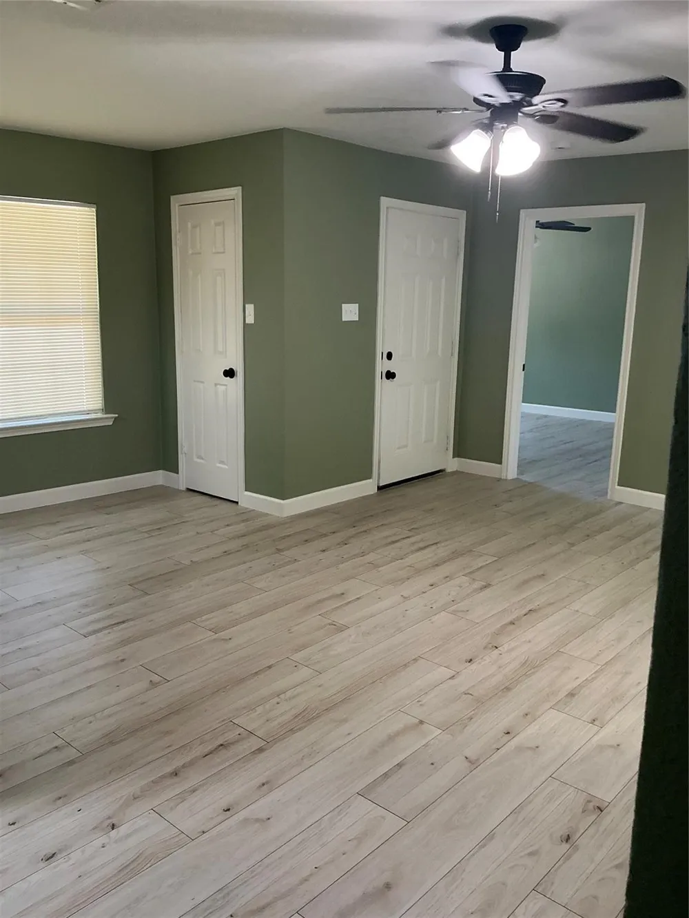 1617 Connally Terrace Arlington, TX 76010