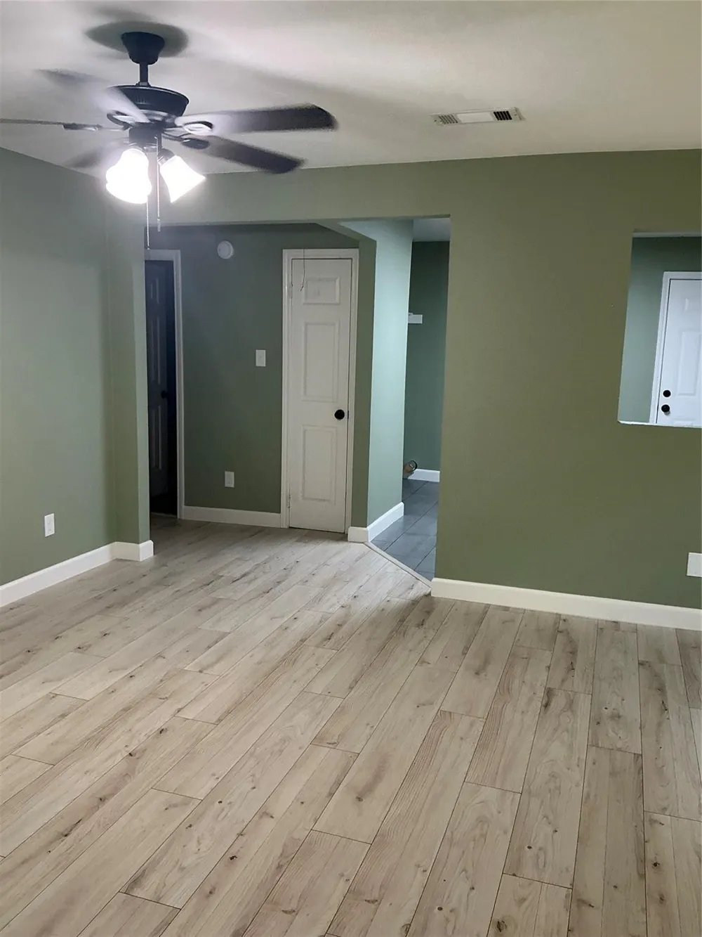 1617 Connally Terrace Arlington, TX 76010