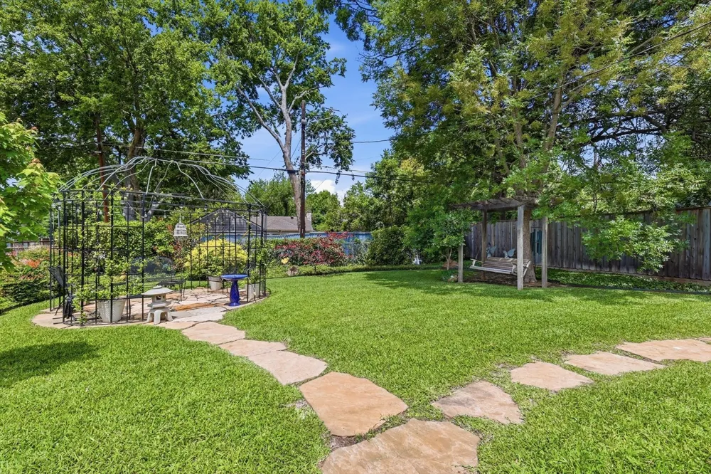 9003 Santa Clara Drive Dallas, TX 75218