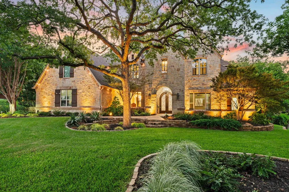 3056 Loch Meadow Court Southlake, TX 76092