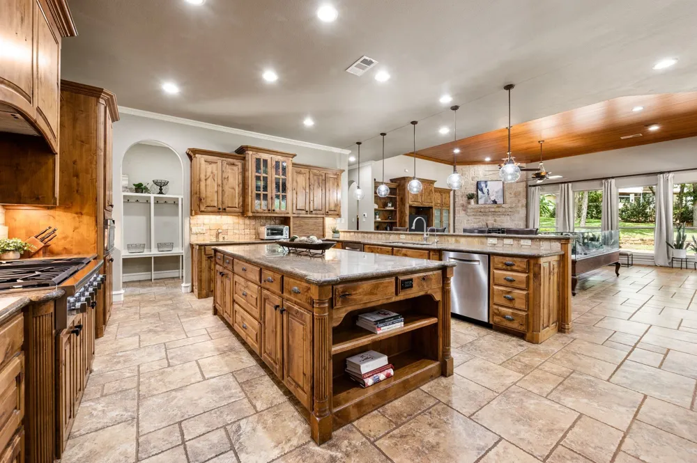 3056 Loch Meadow Court Southlake, TX 76092