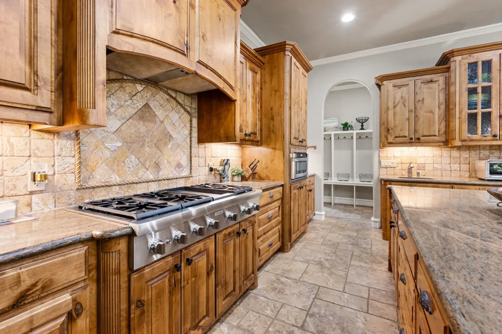 3056 Loch Meadow Court Southlake, TX 76092
