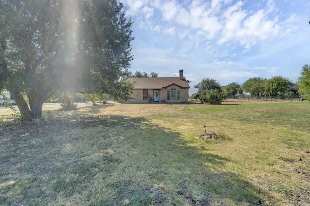 7029 County Road 526 Mansfield, TX 76063