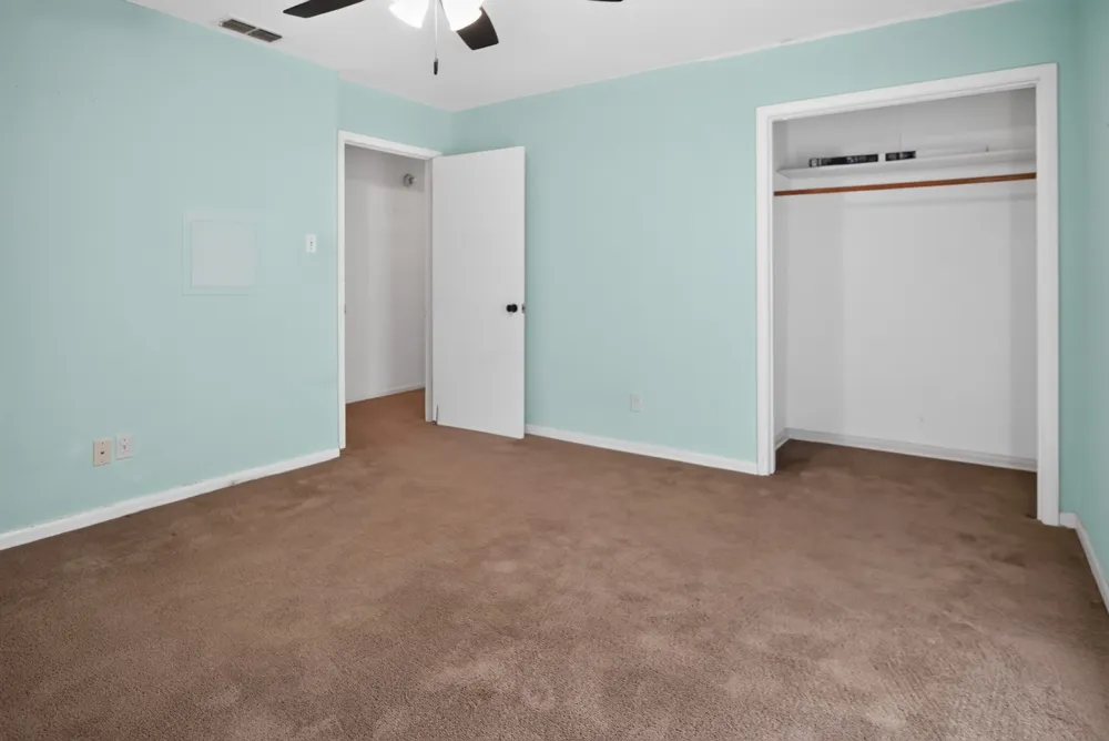 103 Clover Lane Palestine, TX 75803