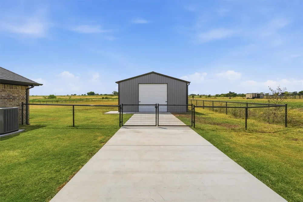 6941 Eagle Creek Drive Godley, TX 76044
