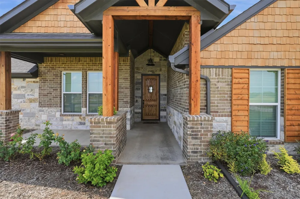6941 Eagle Creek Drive Godley, TX 76044