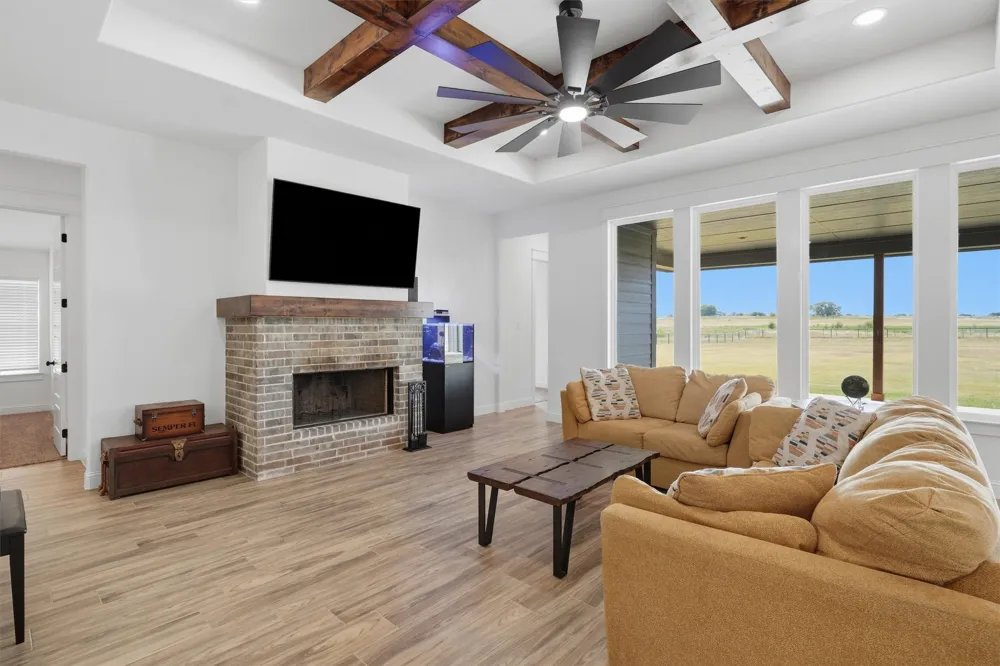 6941 Eagle Creek Drive Godley, TX 76044