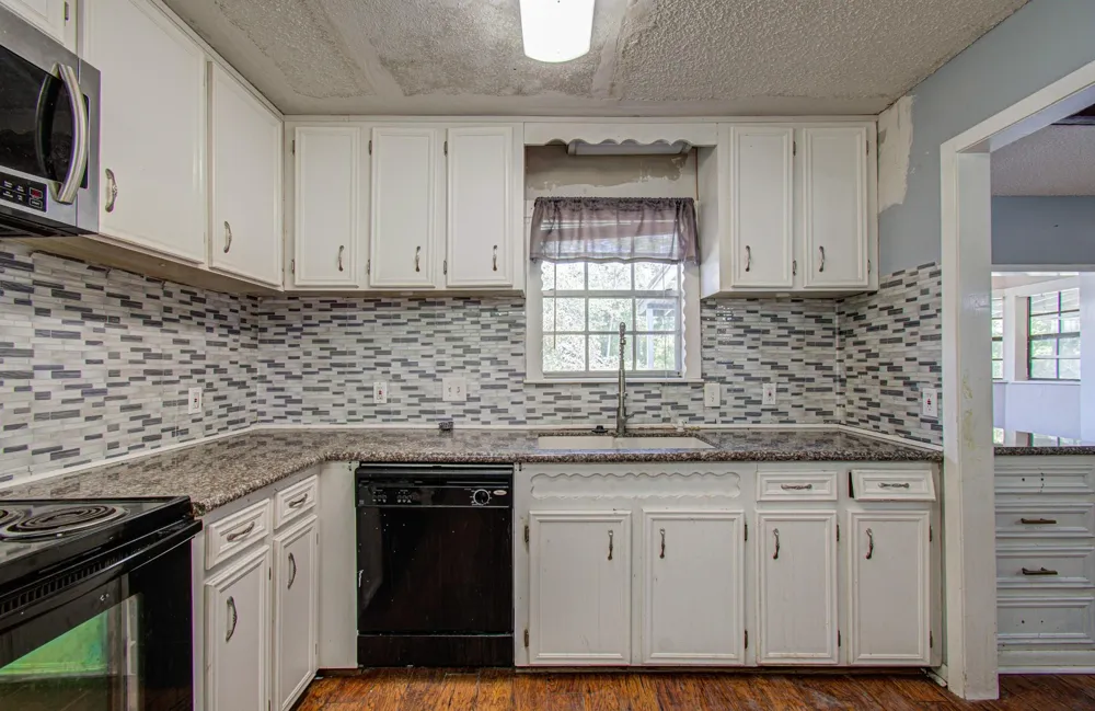 20593 Highway 105 Cleveland, TX 77328
