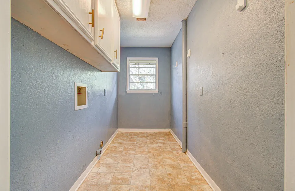 20593 Highway 105 Cleveland, TX 77328