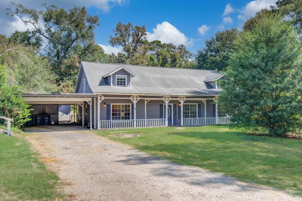 20593 Highway 105 Cleveland, TX 77328