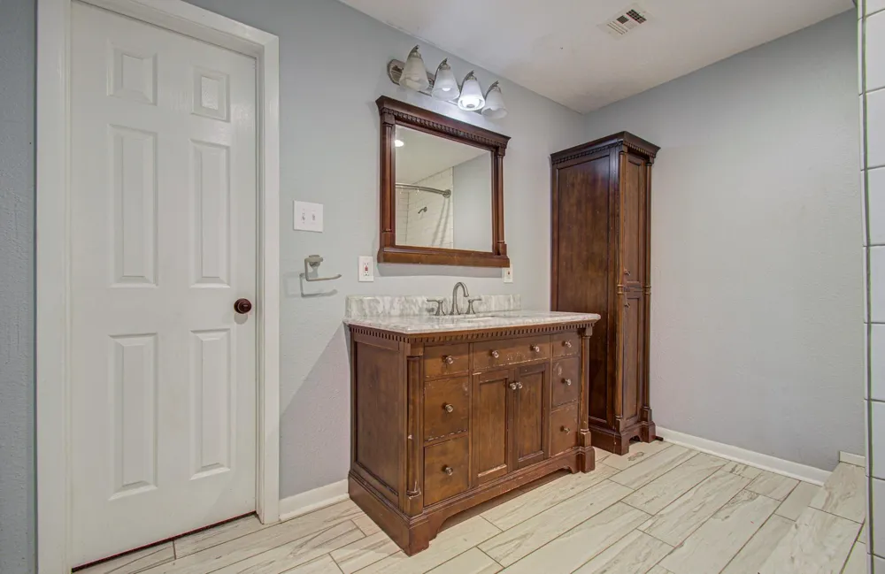 20593 Highway 105 Cleveland, TX 77328