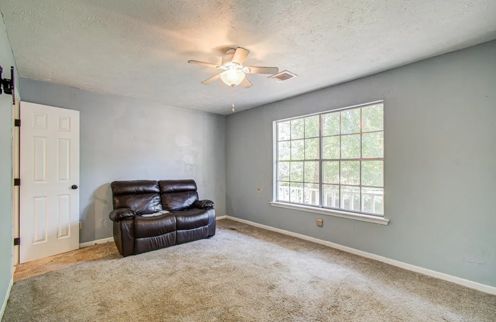 20593 Highway 105 Cleveland, TX 77328
