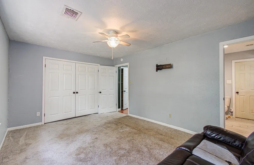 20593 Highway 105 Cleveland, TX 77328
